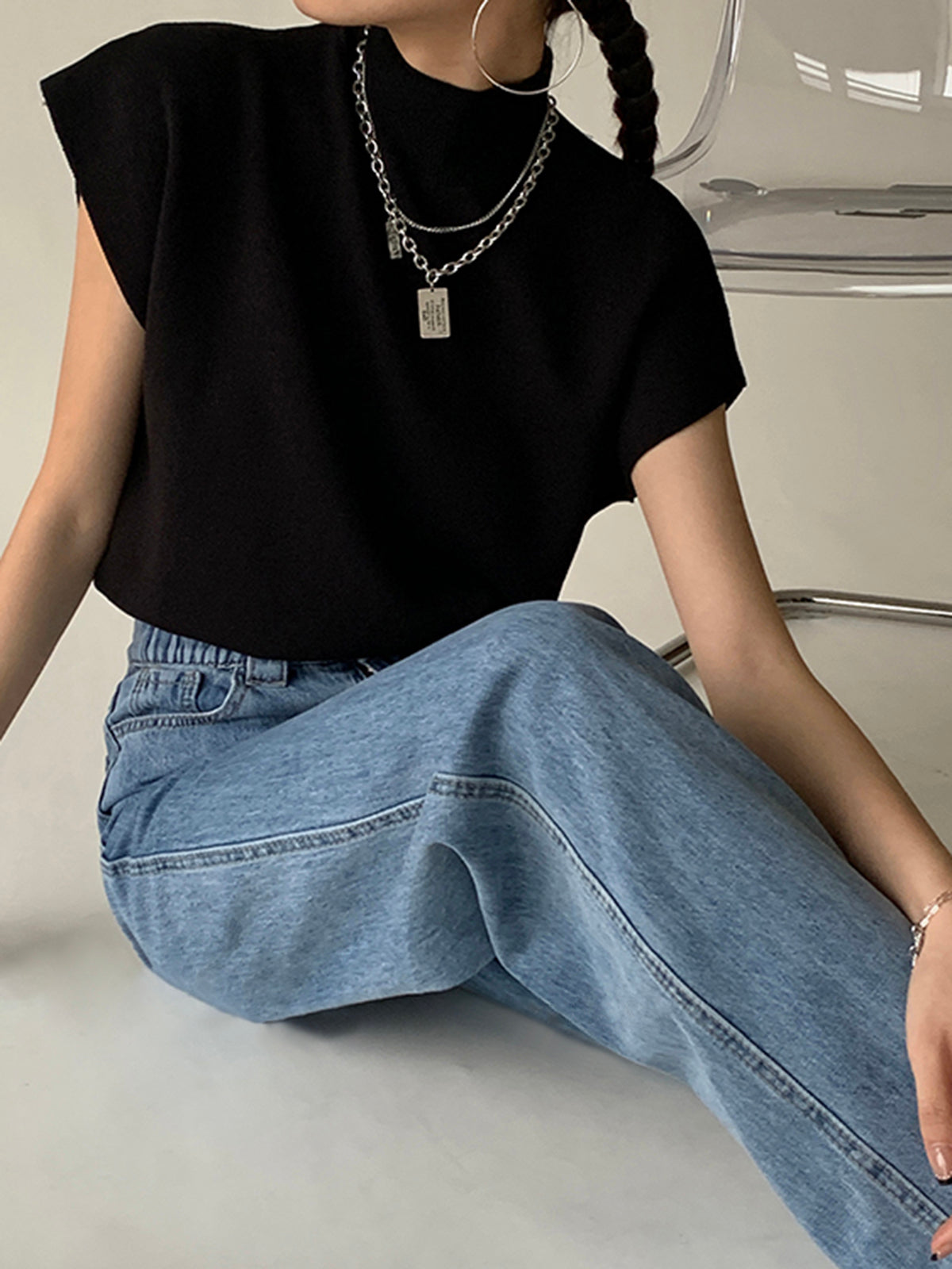 Ärmelloses Stricktop | Hoher Kragen & Fließende Passform | Minimalistisch & Elegant